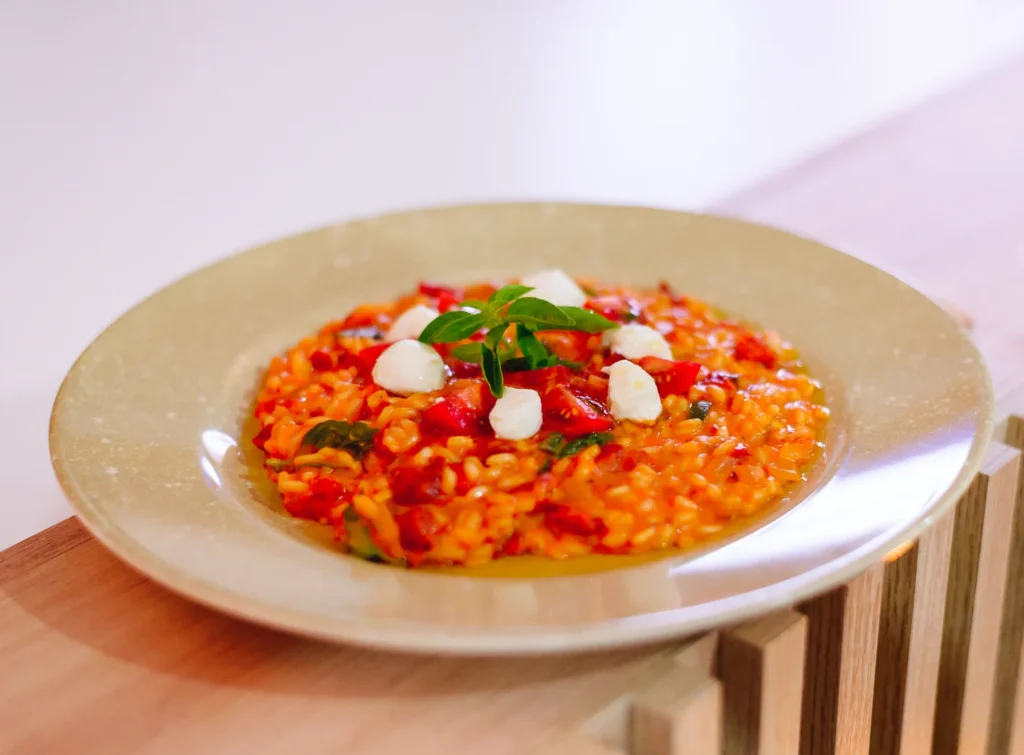Risoto de tomate e queijo de cabra